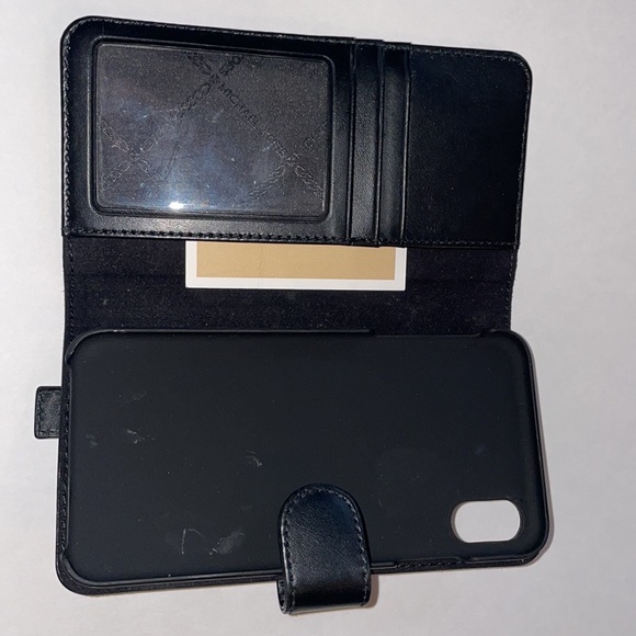 Michael Kors iPhone 10 x max - Picture 4 of 5